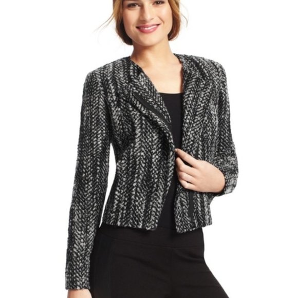 CAbi Mockingbird Osprey Black White Tweed Moto Jacket - Size 4 - Picture 1 of 7